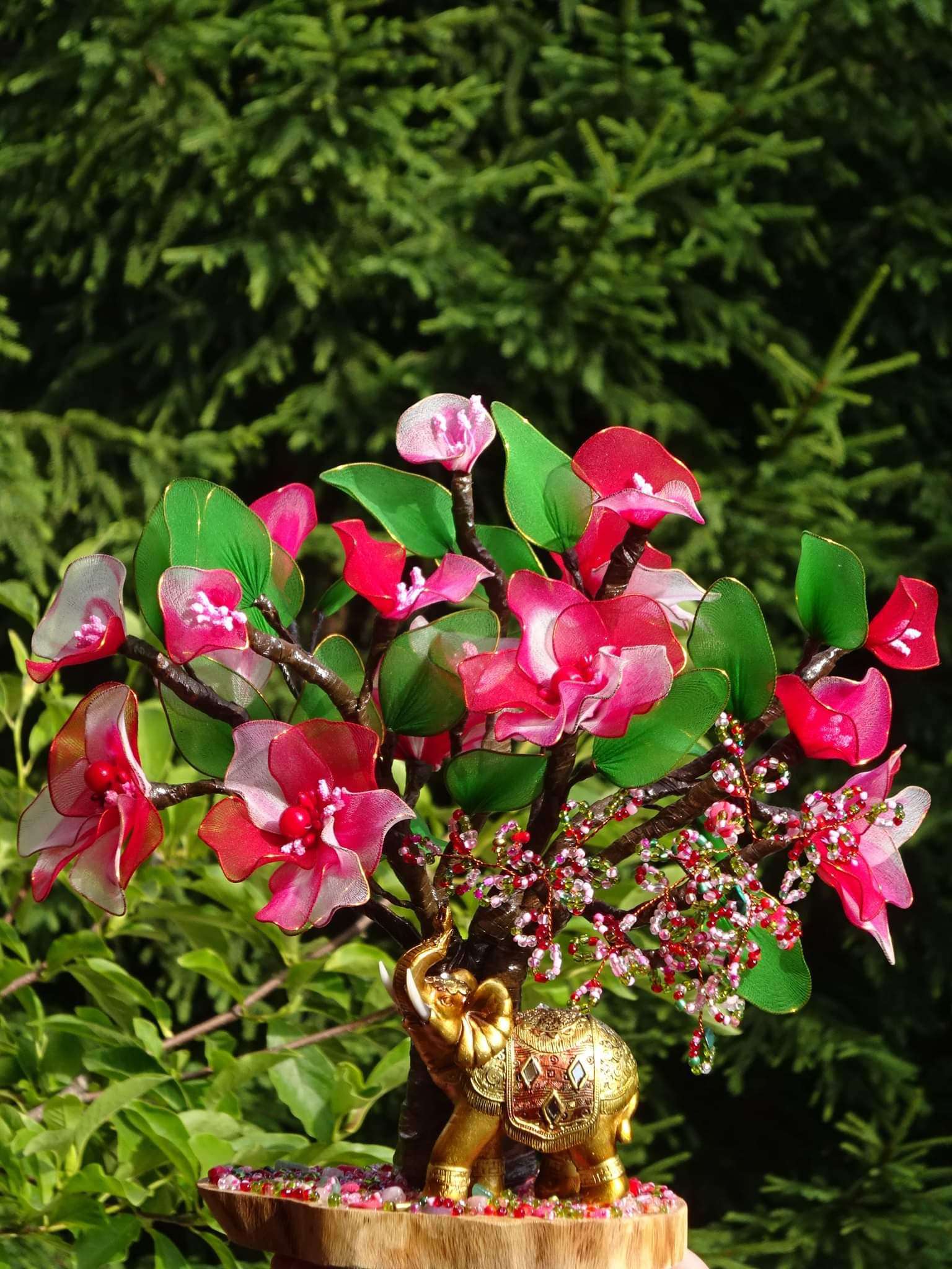 Bonsai cu elefant maro